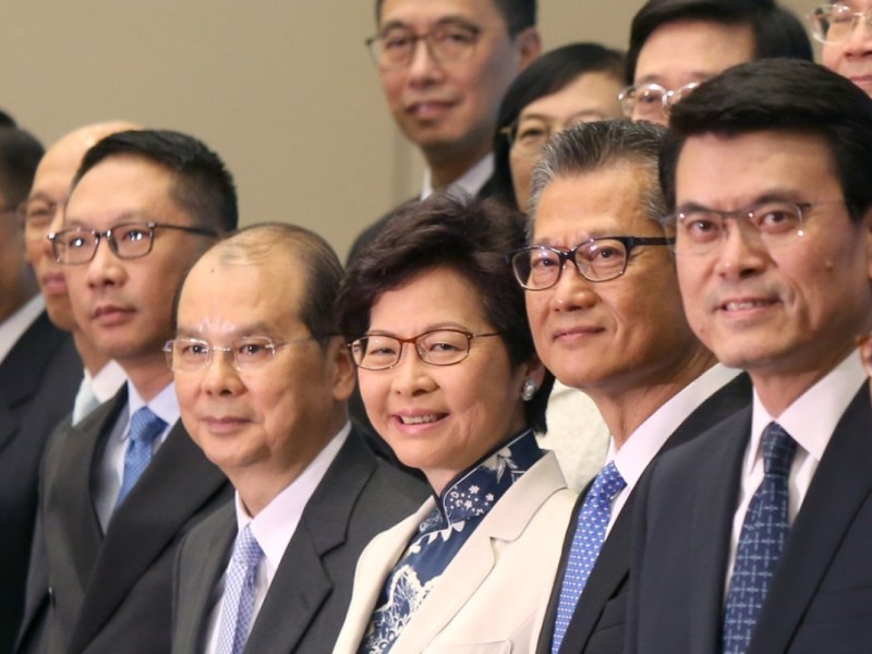 原來香港政府新聞稿里的英文可以爛成這樣