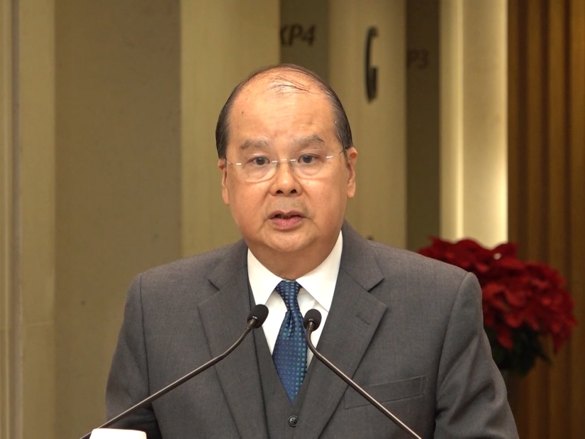 Matthew Cheung is also an incompetent in another area: English&nbsp;writing