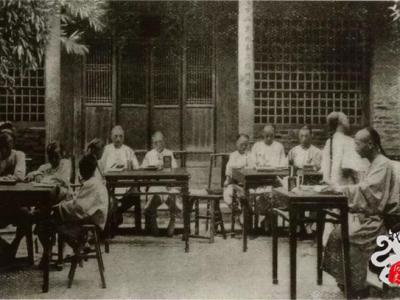 餘音嘹亮尚飄空—— 理想教育的特質